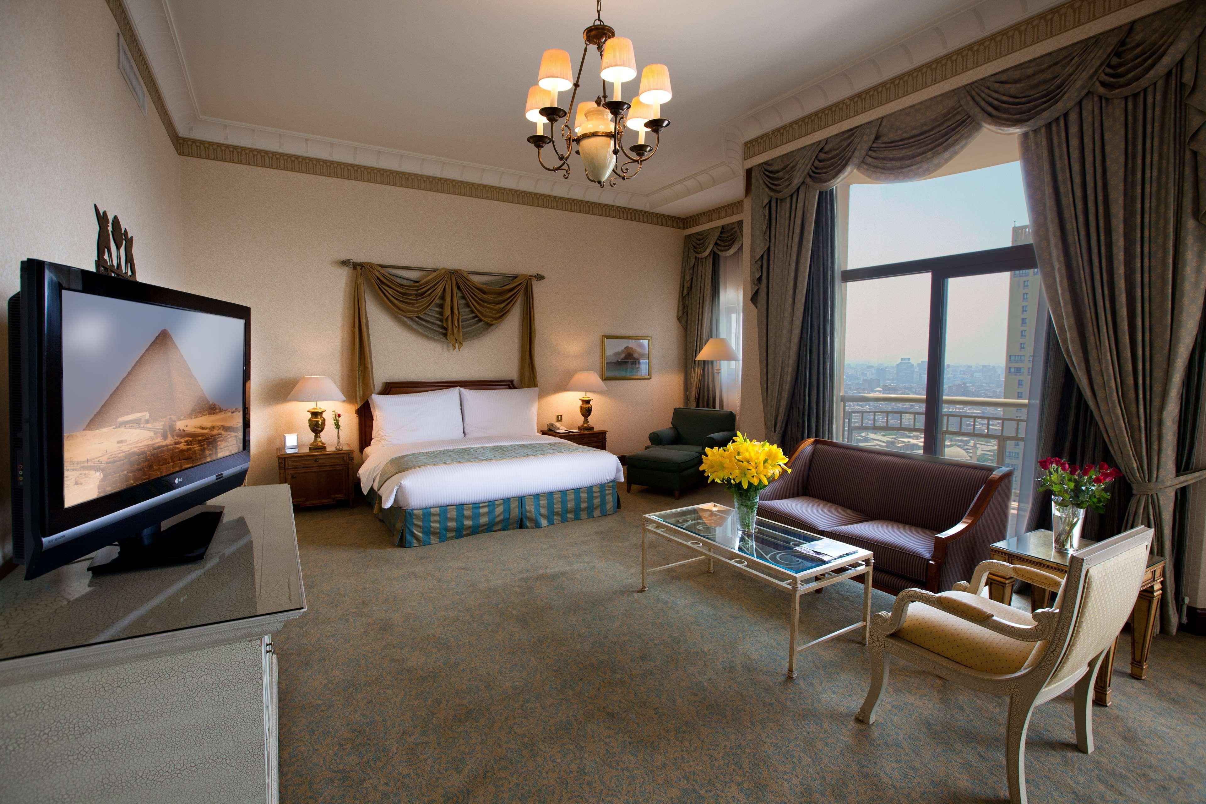 Hotel Sofitel Cairo Downtown Nile Extérieur photo Suite